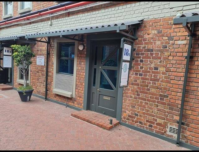 BUSINESS PROPERTY TO RENT IN MOWBRAY